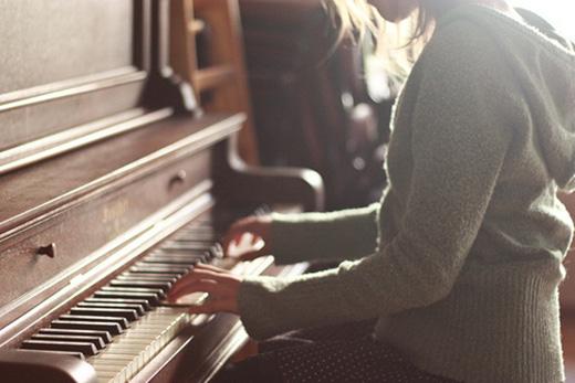 The History of the Piano: From Harpsichord to Grand Instrument